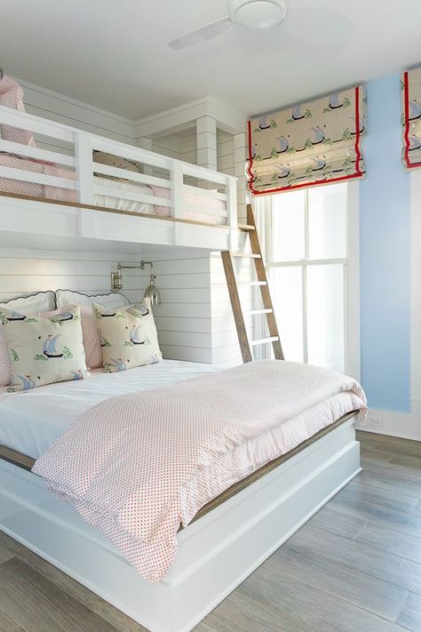 You might not have realized how many cool, creative and crafty options there are to make bunk beds a dream. Get it? Bunk Beds Small Room, Apartemen Studio, Bunk Bed Rooms, Built In Bunks, Bunk Rooms, Bunk Bed Designs, Space Bedding, Coastal Living Rooms, Coastal Bedrooms