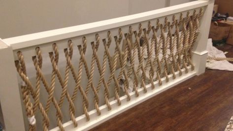 Winding It Up with Style: Smart DIY Projects Using Rope Rope Stair Railing, Reling Design, Rope Railing, Loft Railing, Outdoor Stair Railing, Deck Railing Design, Rope Projects, Balcony Railing Design, Porch Railing