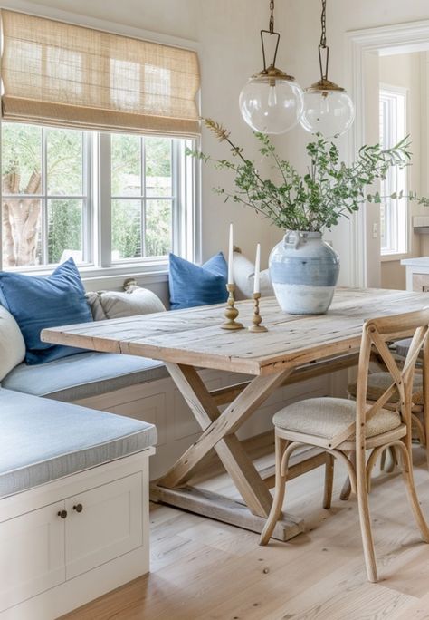 Relaxed Dining Room, Seating In Kitchen, Music Themed Decor, Kids Playroom Ideas, Bay Cottage, Farmhouse Dining Room Ideas, Dining Booth, Cozy Rooms, Dining Room Blue