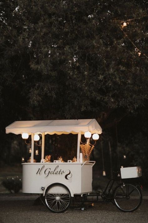 Gerobak Dorong, Bhldn Wedding, Food Cart Design, Ice Cream Cart, Wedding In Tuscany, Decor Studio, Tuscan Wedding, Coffee Carts, Food Cart