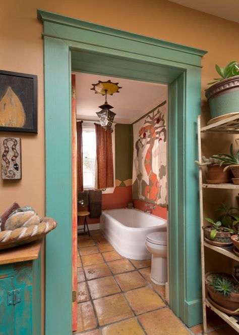 Western Spanish Decor, South Western Bathroom, Southwest Style Bedroom, Southwest Style Living Room, Boho Southwest Decor, Desert Bungalow, Southwest Bathroom, Southwest Style Decor, Southwest Interior