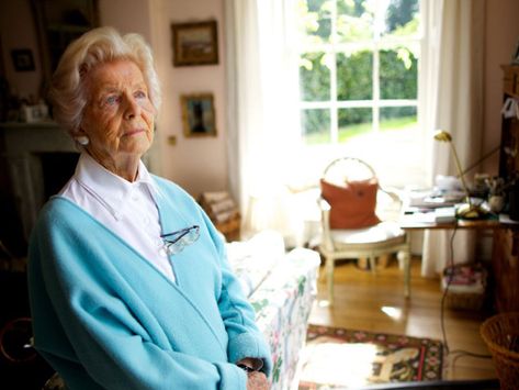 Duchess Of Devonshire, The Duchess Of Devonshire, Mitford Sisters, Lost Princess, Duke Of Devonshire, Chatsworth House, Downing Street, London Photographer, Interesting Stories