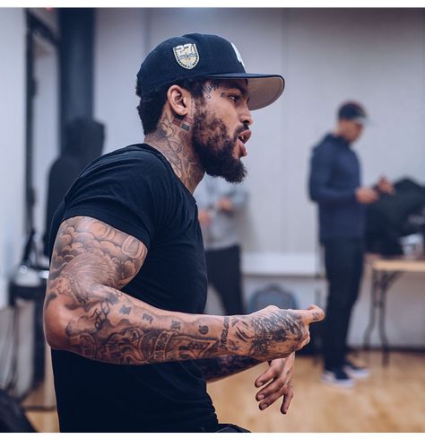 Dave East Tattoos, David East, Black Men Beards, Dave East, Muscle Hunks, Black Men Street Fashion, Beard Tattoo, Arm Tattoos, Outdoor Quotes