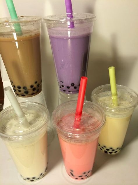 Make Bubble Tea, Boba Tea Recipe, Bubble Tea Flavors, Bubble Drink, How To Make Bubbles, Bubble Tea Recipe, Bubble Tea Boba, Boba Drink, Bubble Milk Tea