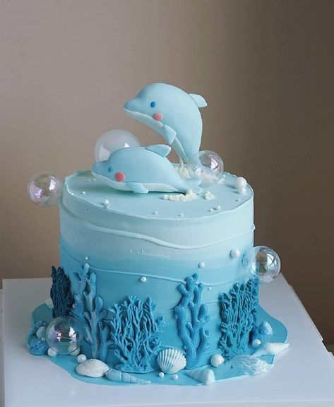 Dolphin Cakes For Kids, Sea Theme Cake Ocean, Dolphin Cake Birthday, Dolphin Cake Ideas, Ocean Cakes For Kids, Sea Cakes Birthday, Underwater Theme Cake, Ocean Theme Birthday Cake, Ocean Cake Ideas