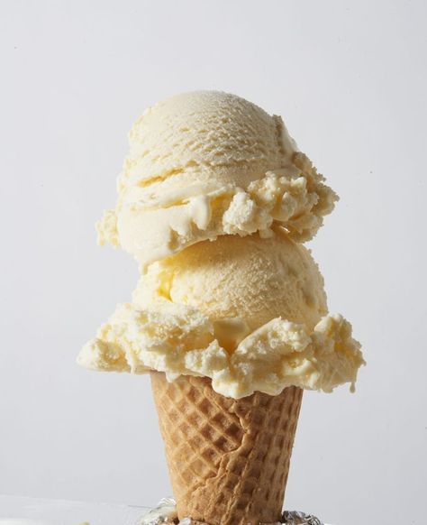 Hemgjord Glass, Ice Cream Taco, Best Vanilla Ice Cream, Ice Cream Photography, Ice Cream Companies, Vanilla Ice Cream Recipe, Homemade Vanilla Ice Cream, Premium Ice Cream, Cheesecake Ice Cream