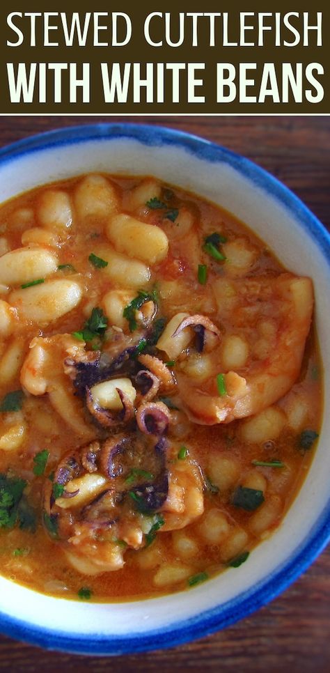 Cuttlefish Recipe, Cuttlefish Recipes, White Beans Recipe, Recipes Tuna, White Bean Recipes, White Bean Soup Recipes, Underwater Wallpaper, Portuguese Food, Easy Fish Recipes