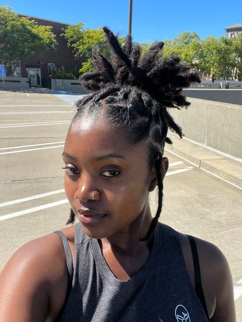 Short Dreadlocks Hairstyles, Short Dread Styles, Short Dreads, Loc Hairstyles, Beautiful Dreadlocks, Short Locs Hairstyles, Faux Locs Hairstyles, Dreads Styles, Hair Locks