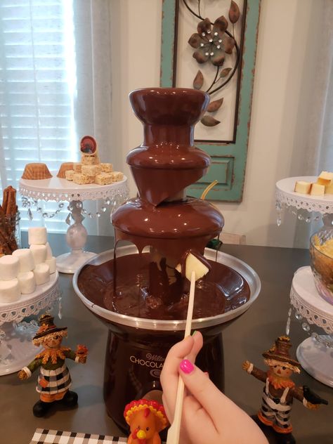 The Epic Chocolate Fountain for a tastier holiday ⋆ malarkey Chocolate For Chocolate Fountain, Chocolate Fountain Recipe, Bus Appreciation, Chocolate Fountain Wedding, Chocolate Fountain Bar, Chocolate Fountain Recipes, Fountain Wedding, Chocolate Fondue Fountain, Fondue Fountain