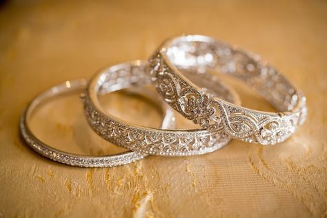 Metti Designs Silver, Bridal Pic, Bridal Bracelets, Bride Collection, Toes Ring Silver, Toe Ring Designs, Jewelry Photos, Sterling Silver Toe Rings, Tamil Wedding