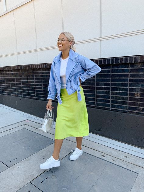 Blog Post - Bre Sheppard Neon Skirt Outfit, Green Pencil Skirt Outfit, Green Midi Skirt Outfit, Bre Sheppard, Neon Skirt, Neon Shirts, Neon Outfits, Pencil Skirt Outfits, Winter Closet