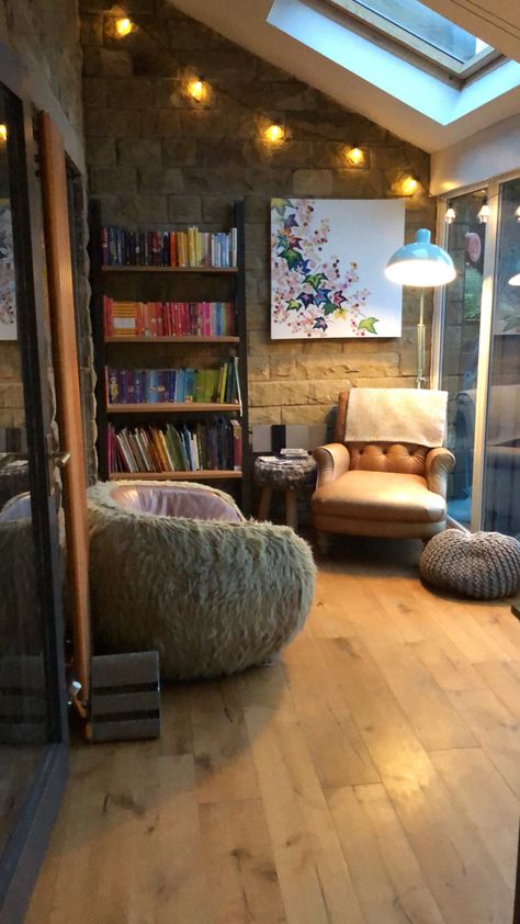 Bonus Room Reading Nook, Extra Bedroom Library, Conservatory Book Nook, Reading Nook In Sunroom, Small Reading Area Ideas, Library Room Small Space, Chill Room Ideas Lounges Cozy, Small In House Library, At Home Reading Nook