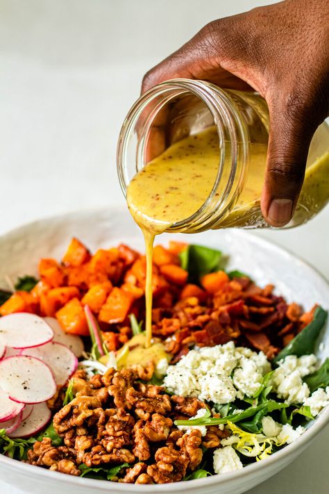 Maple Mustard Vinaigrette, Fall Harvest Salad, Salad Taco, Salad Macaroni, Salad Kale, Mustard Vinaigrette, Shrimp Salad Recipes, Maple Mustard, Vinaigrette Salad