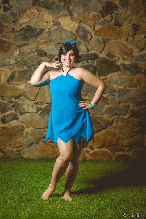 Betty Rubble - The Flintstones Cosplay by Kiki Bélico, 2016. Photo: Caio Lírio Flintstones Cosplay, Rubble Costume, Betty Rubble Costume, Pretty Cosplay, Betty Rubble, The Flintstones, Fantasy Makeup, Costume Dress, One Shoulder Formal Dress