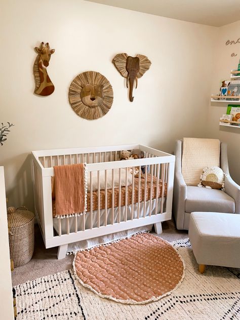 Safari Wall Decor, Baby Boy Room Themes, Giraffe Nursery Decor, Baby Elephant Nursery, Jungle Theme Nursery, Lion Nursery, Elephant Wall Decor, Elephant Nursery Decor, Baby Room Inspiration