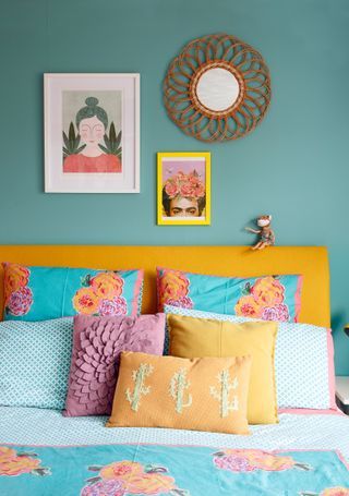 Teal bedroom ideas: 12 dazzling designs using this green and blue hue Yellow And Teal Bedroom Ideas, Teal And Gold Bedroom Ideas, Teal Kids Bedroom, Teal Bedroom Color Schemes, Teal Girls Bedroom, Teal And Yellow Bedroom, Teal Bedroom Designs, Teal And Gray Bedroom, Teal Bedroom Ideas