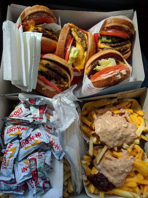 [I ate] In-N-Out I’m N Out Burger, In N Out Aesthetic Food, Innout Burger Aesthetic, In And Out, In N Out Aesthetic, American Fast Food, In N Out Burger, Inn N Out, In N Out