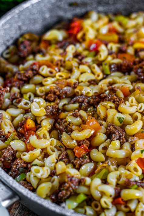 Beef American Chop Suey Recipe - From Gate To Plate American Chop Suey Recipe, Pork Chop Suey, Chop Suey Recipe, Monster Pizza, Mix Vegetable Recipe, Easy Goulash Recipes, American Chop Suey, Beef Chops, Asian Dinners