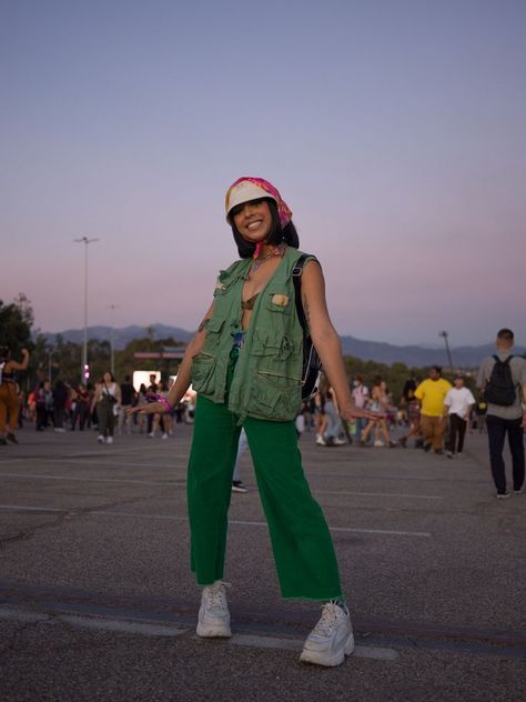 Tap to see all of our favorite looks from Tyler, the Creator’s festival. Bolero Festival Outfit, Festival Outfits Comfy, Festival Street Style, Camping Festival Outfits, Comfortable Festival Outfits, Camp Flog Gnaw Outfits, Festival Outfits Winter, Lolla Outfits, Tyler The Creator Outfits