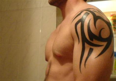 Shoulder Tattoos for Men – Tattoofanblog Upper Shoulder Tattoo, Simple Shoulder Tattoo, Shoulder Sleeve Tattoos, Shoulder Blade Tattoo, Simple Tattoos For Guys, Mens Shoulder Tattoo, Men Tattoo, Shoulder Arm Tattoos, Upper Arm Tattoos