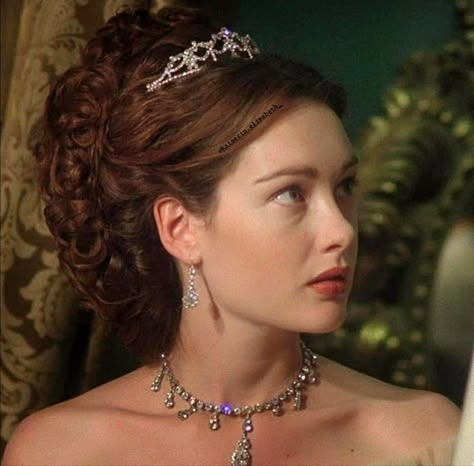 Royalty Aesthetic Princess, Hairstyles Princess, Royal Hairstyles, Empress Sissi, Aesthetic Princess, Royal Core, Royalty Aesthetic, Period Movies, Royal Aesthetic