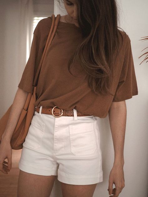 Over 30 Fashion Women Summer, Beautiful Summer Outfits For Women, Summer 30s Outfits, Women’s Casual Summer Outfits, Summer Outfit 30s, Cali Outfits Summer Vacation, Easy Summer Outfits Casual Chic, Summer Outfits 30s Mom, White Shorts Outfits Women