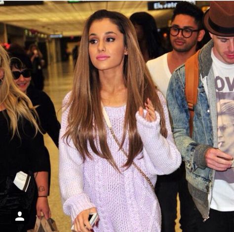 Ariana Grande Hair Color, Ariana Grande Hair, Go Go Boots, Photo Star, Lavender Sweater, Ariana Grande Style, Ariana Grande Photos, Ariana G, Gogo Boots