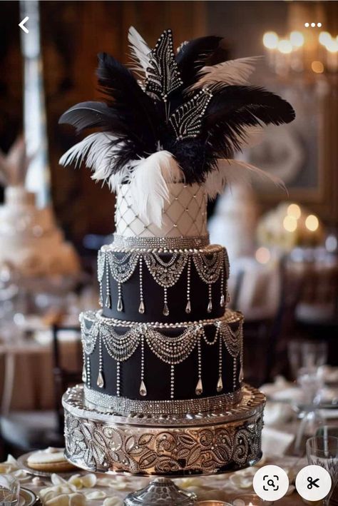 1920s Cake, Great Gatsby Cake, Wedding Cake Black, Vintage Wedding Cakes, Roaring 20s Birthday Party, Gatsby Cake, Roaring 20s Birthday, Gatsby Birthday Party, Fondant Lace