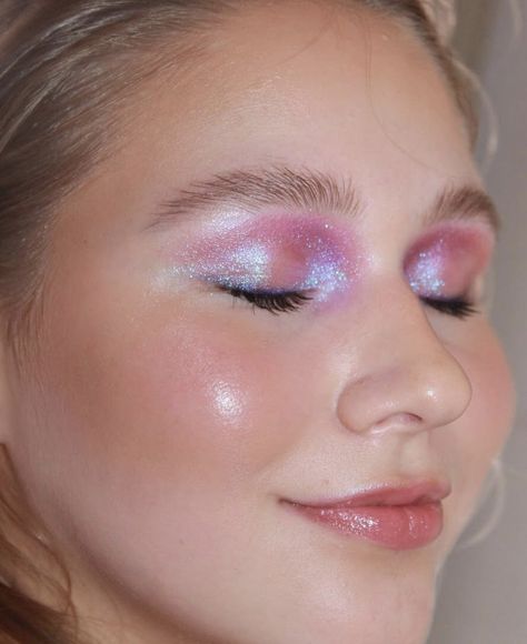 Colorful Hoco Makeup, Pink Goddess Makeup, Fairy Halloween Costume Makeup, Barbie Inspired Costume, Pink Iridescent Makeup, Barbie Mermaid Costume, Pink Fairy Eye Makeup, Purple Iridescent Makeup, Sugar Plum Makeup