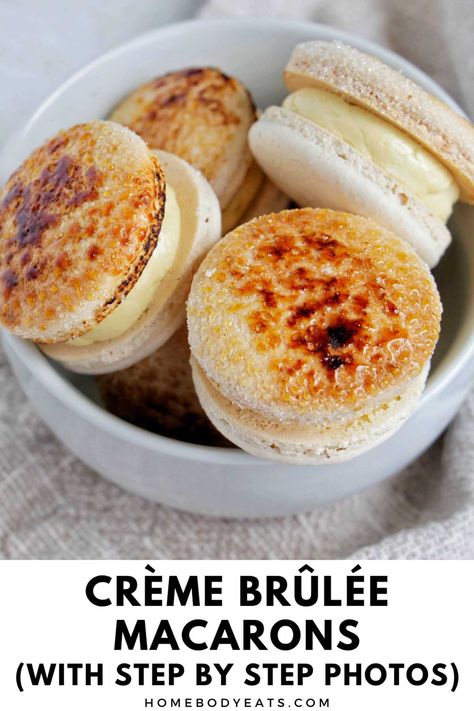 I'm literally obsessed with this crème brûlée macaron recipe! The filling seriously tastes exactly like the dessert. This filling is made with a French meringue buttercream and then the macaron shells are topped with torched sugar. If you want a fun macaron recipe for a wedding, bridal shower, Mother's Day, or just for a party, these are fancy macarons that would be perfect for the occasion. Creme Brulee Macarons, Flavored Macarons Recipe, Creme Brulee Macaron, French Meringue Buttercream, Fancy Macarons, French Meringue, Fancy Desserts Recipes, French Dessert Recipes, Macaron Filling