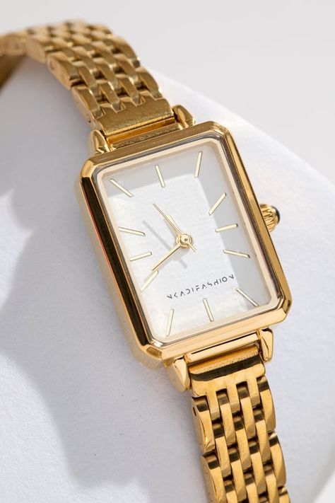 Elegant Woman Watch, Elegant Gold Watch, Gold Rectangle Watch, Simple Gold Watch, Timeless Watches Women, Women’s Gold Watch, Vintage Watches Women Classy, Designer Watches Women, Gold Watches For Women