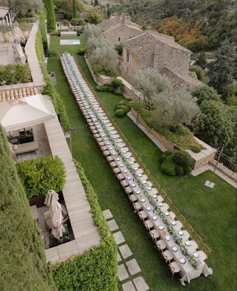 Long Table Wedding, Luxury Landscaping, Provence Wedding, Dream Wedding Decorations, Dream Venue, Lake Como Wedding, Wedding Money, Destination Wedding Locations, Greece Wedding