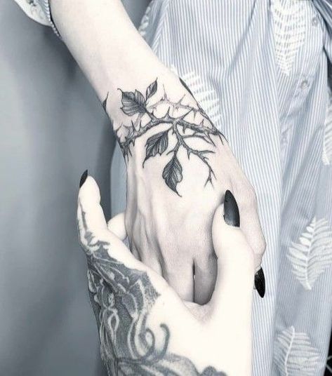 Witchy Botanical, Hand Palm Tattoos, Thorn Tattoo, Lace Tattoo Design, Wrap Tattoo, Goth Tattoo, Wicked Tattoos, Vine Tattoos, Gothic Tattoo