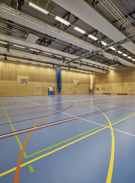 Gallery of Latymer Upper School Sports Centre / FaulknerBrowns Architects - 3 Sports Centre, Sports Hall, Crossfit Gym, Sport Hall, Instagram Funny, School Sports, At Home Gym, Fitness Center, Badminton