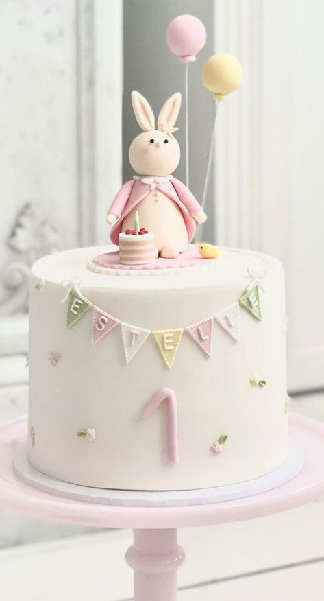 First Birthday Baby Girl Ideas, Birthday Cakes For Baby Girls 1st, Simple 1 Year Birthday Cake, Cake Ideas For Kids Girl, 1 St Birthday Cake Girl Year Old Ideas, Buttercream First Birthday Cake, Baby’s 1st Birthday Cake Ideas, 1st Birthday Cake Ideas Girl, Baby Girls First Birthday Cake