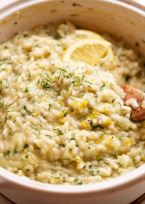 No-Stir Creamy Lemon & Herb Baked Risotto Baked Risotto Recipes, Dinner Winter, Baked Risotto, Cooking Risotto, Fall Lunch, Easy Risotto, Risotto Recipes Easy, Dinner Fall, Winter Lunch