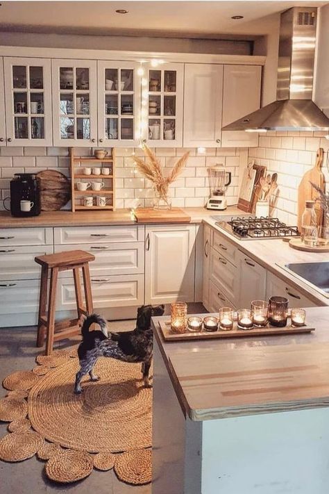 Farmhouse Kitchen Rugs, For Dinner, Transitional Decor Kitchen, Kitchen Inspiration Design, White Cabinets, Beautiful Kitchens, Design Case, Kitchen Style, Rustic Kitchen