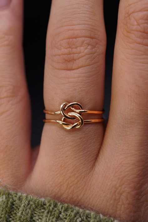 Celtic knot ring