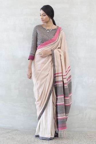 Handloom Sarees-Off-White Handloom Saree 1 Haute Couture, Kimonos, Khadi Fabric, Formal Saree, Cotton Saree Blouse Designs, Cotton Saree Blouse, Khadi Saree, Cotton Saree Designs, Sari Blouse Designs