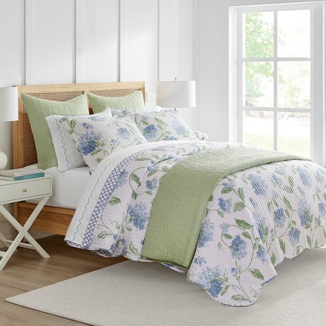 Green And Blue Coastal Bedroom, Blue Green Room Decor, Blue And Green Prints, Blue And White Farmhouse Bedroom, Hydrangea Bedding, Sage And Blue Bedroom, Blue And Green Bedrooms, Light Blue And Green Bedroom, Blue And Green Dorm Room