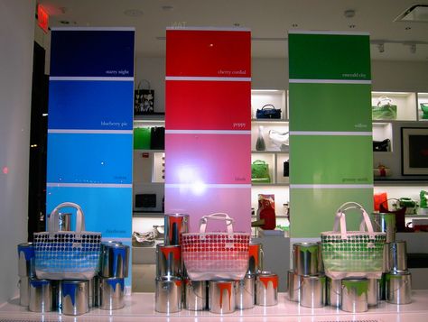 Color Window, Decoration Vitrine, Store Window Displays, Visual Merchandising Displays, Retail Windows, Store Windows, Shop Window Design, Display Furniture, Storing Paint