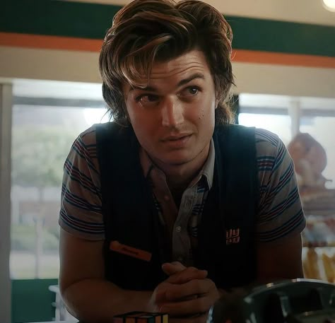 Steve Harrington Season 4, Steve Harrington Icons, Wedding Quiz, Steve Harrington Stranger Things, Joe Kerry, St Cast, Beautiful Joe, Cute Guy Pics, Stranger Things Steve