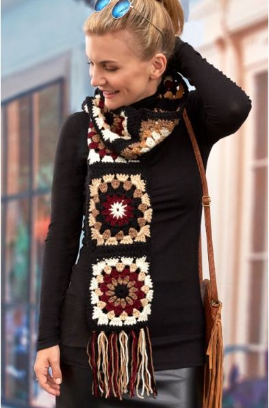 Granny Square Scarf Pattern, Crochet Muffler, Learning Crochet, Neutral Scarf, Granny Square Poncho, Granny Square Häkelanleitung, Poncho Au Crochet, Granny Square Scarf, Motifs Granny Square