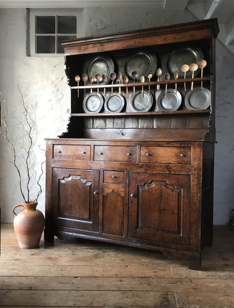 Kitchen Welsh Dresser, Antique Kitchen Dresser, 18th Century Home Interior, 18th Century Cottage, Antique Welsh Dresser, Upstairs Apartment, Carmarthenshire Wales, Dresser Bar, Architect Studio