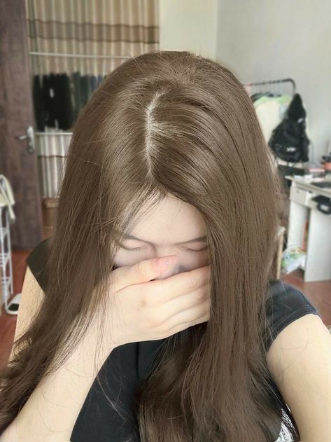 Beige Hair, Korean Hair Color, Hair Color Underneath, Brown Hair Inspo, Hair Color Streaks, Pretty Hair Color, Peinados Fáciles Para Cabello Corto, Haircuts Straight Hair, Hair Stylist Life