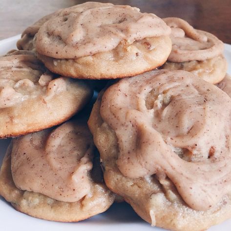 Baked In Vermont, Maple Cookies, Maple Recipes, Maple Syrup Recipes, Köstliche Desserts, How Sweet Eats, Eat Dessert, Cookie Desserts, Yummy Cookies