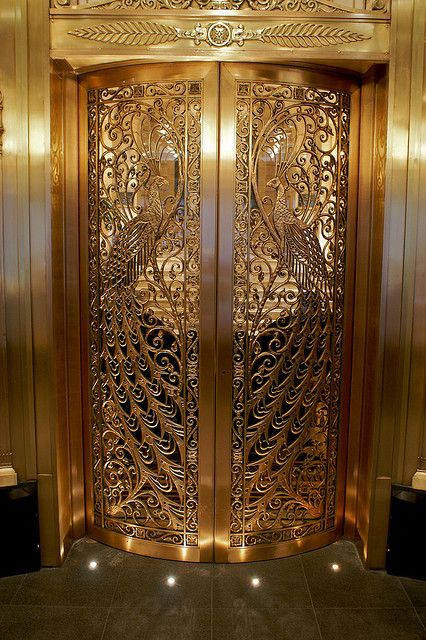 Palmer House peacock door Gold Elevator Doors, Fancy Doors, Royal Doors, Elevator Interior, Palmer House, Main Entrance Door Design, Front Door Paint Colors, Beautiful Entryways, Neoclassical Interior