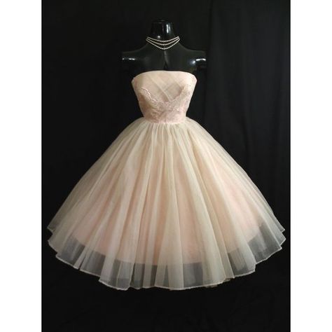 1950s Prom Dress, Prom Dress Strapless, Prom Dress Tulle, Prom Dress Short, Dress Short Prom, Prom Dress Pictures, Strapless Prom Dresses, Strapless Prom Dress, 50's Style