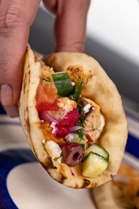 Salmon Pita, Summer Salmon Recipe, Souvlaki Pita, Souvlaki Marinade, Summer Salmon, Beet Dip, Pita Recipe, Souvlaki Recipe, Pita Recipes