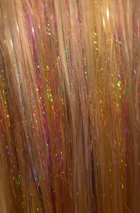 Hair Tinsels, Bonde Hair, Baby Pink Hair, Pjo Dr, Hair Foils, 2000s Baby, Hair Tinsel, Barbie Hair, Orange Creamsicle